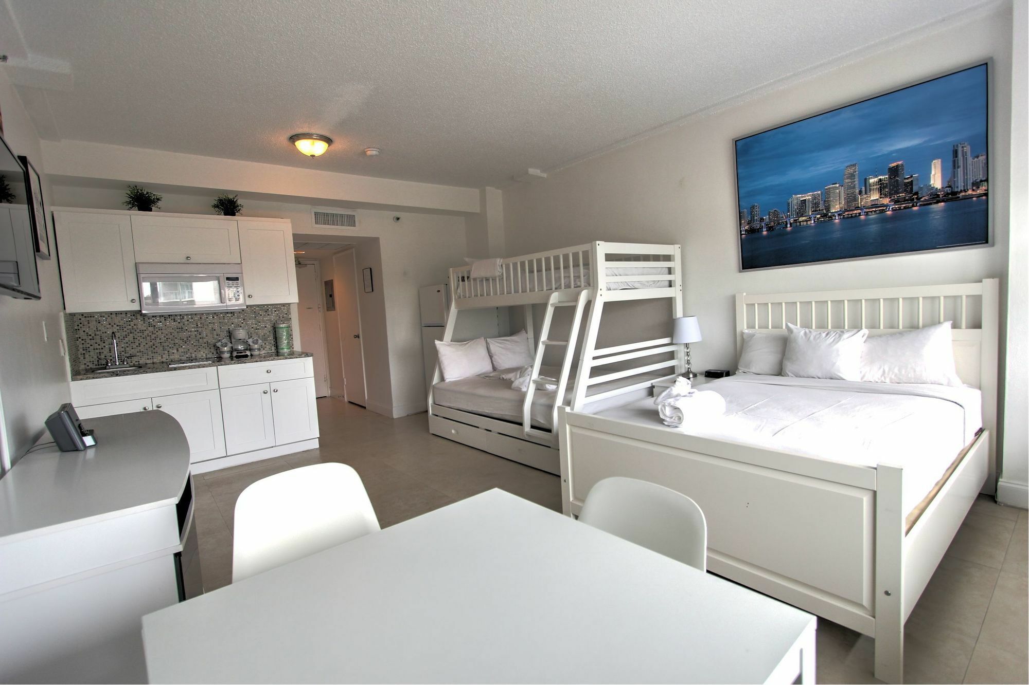 Private Apartments At The Casablanca Miami Beach Exteriör bild