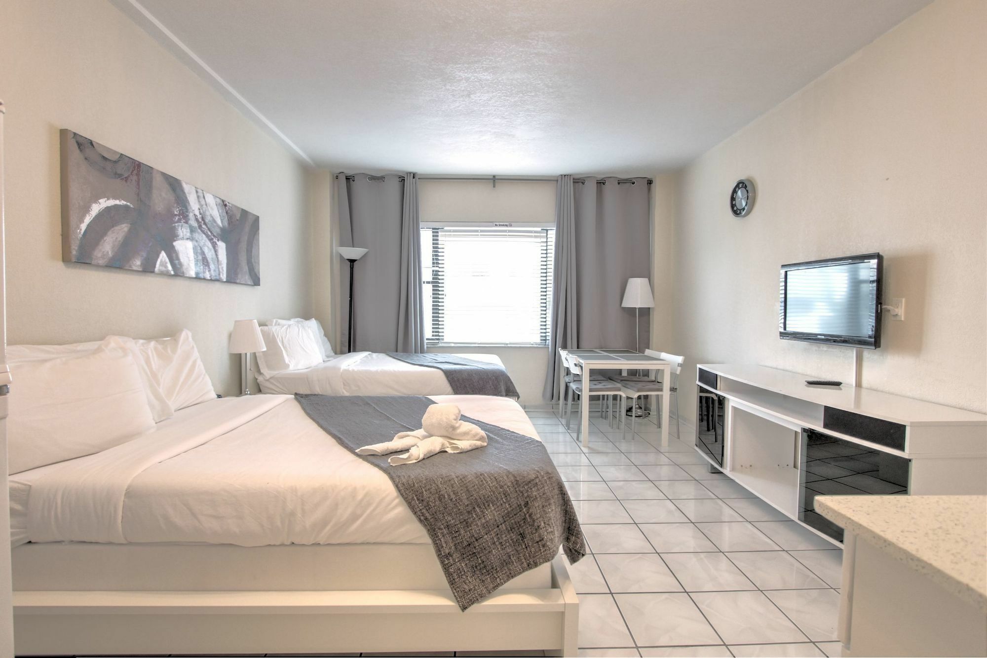 Private Apartments At The Casablanca Miami Beach Exteriör bild