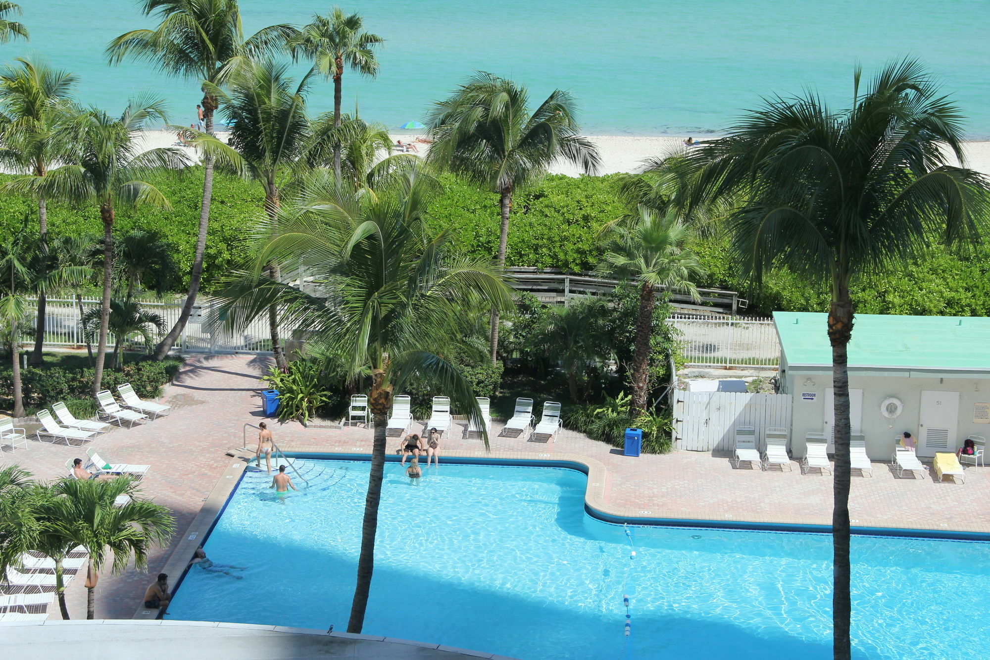Private Apartments At The Casablanca Miami Beach Exteriör bild