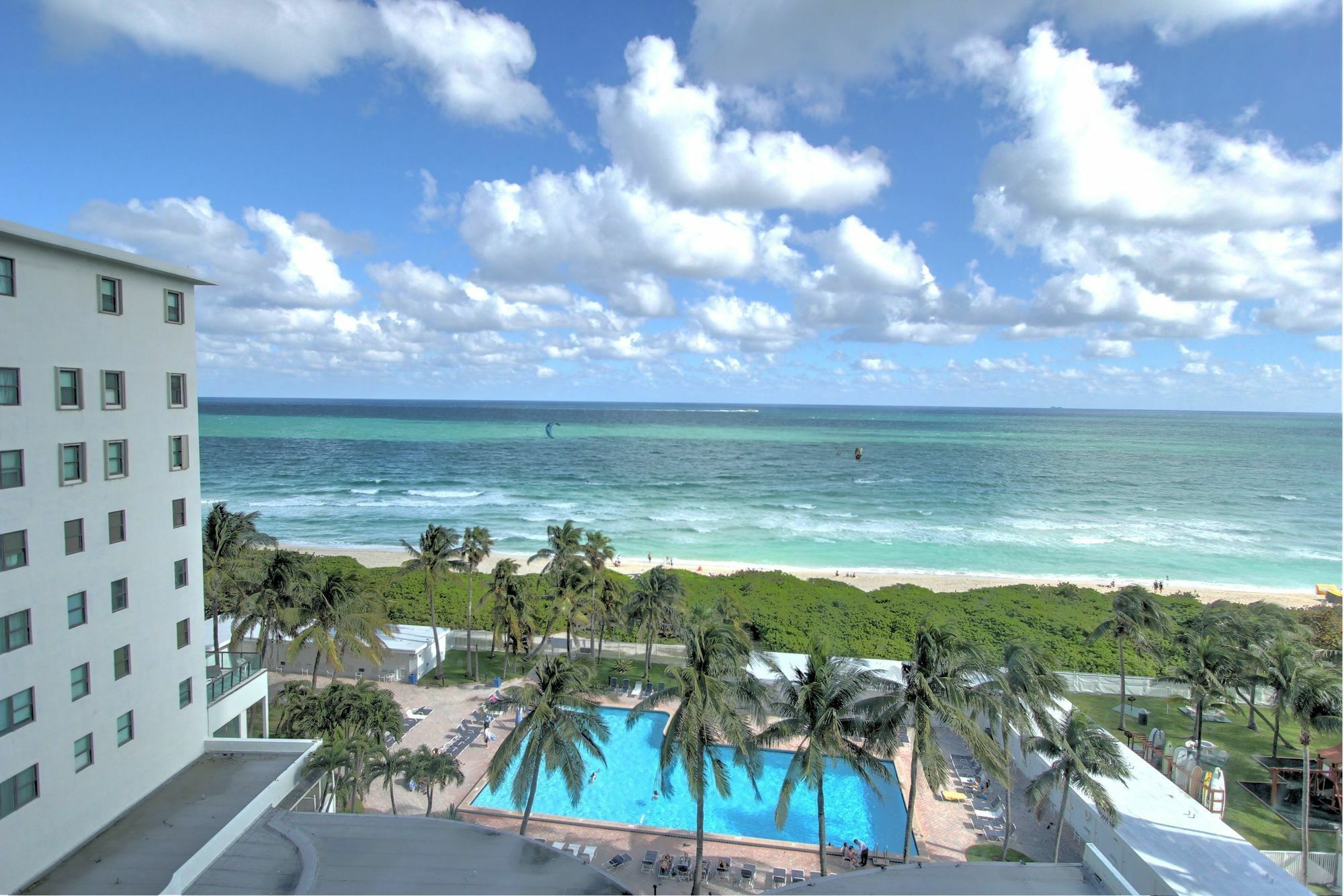 Private Apartments At The Casablanca Miami Beach Exteriör bild
