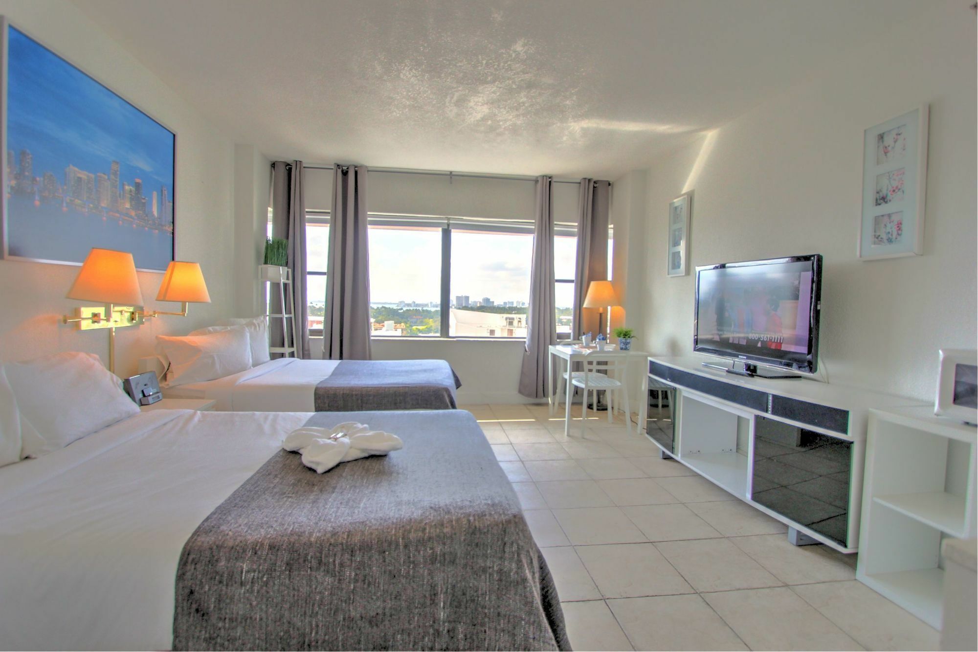 Private Apartments At The Casablanca Miami Beach Exteriör bild