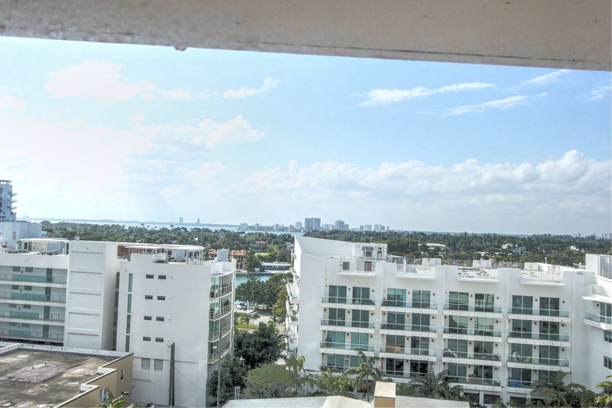 Private Apartments At The Casablanca Miami Beach Exteriör bild