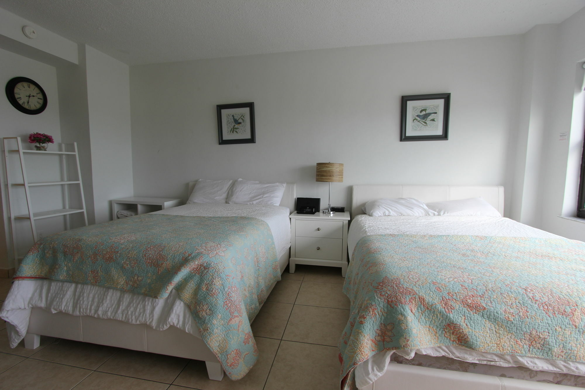Private Apartments At The Casablanca Miami Beach Exteriör bild