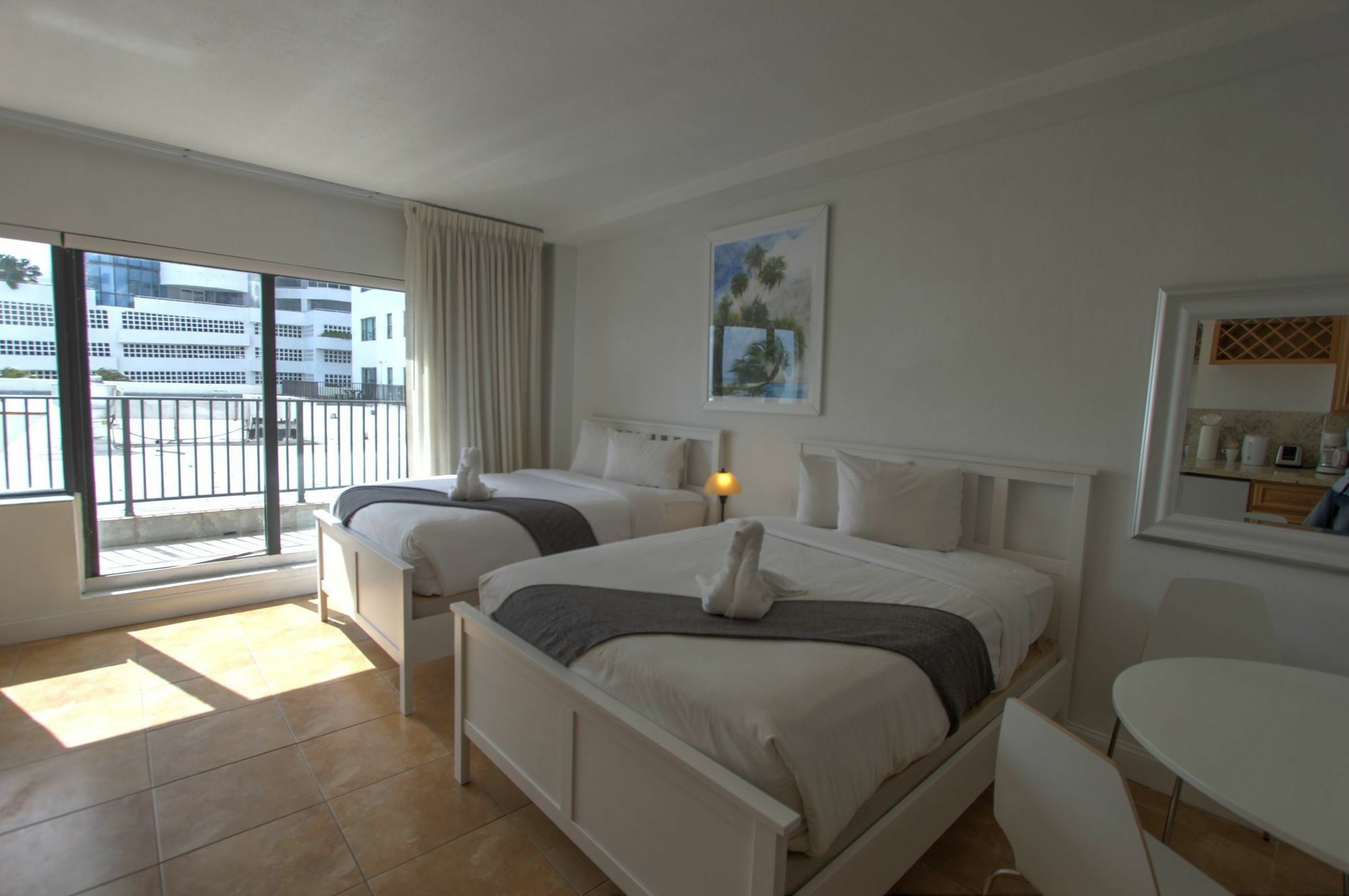 Private Apartments At The Casablanca Miami Beach Exteriör bild
